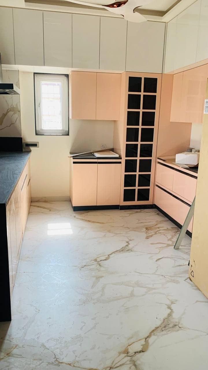 Kitchen Image 8
